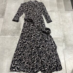 Zara Black and Cream Floral Long Sleeve Dress